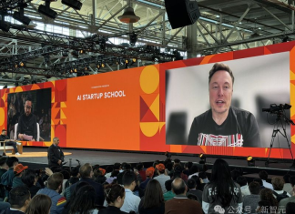 马斯克:AI海啸巨浪袭来,DOGE就是沙滩捡垃圾!超级智能最晚明年到