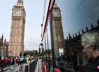 调查:英国许多大学生涉嫌以AI作弊